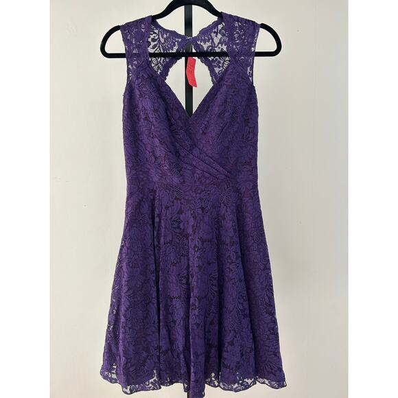 B2 Jasmine Concord Grape Lace Dress size 10 - Picture 4 of 8
